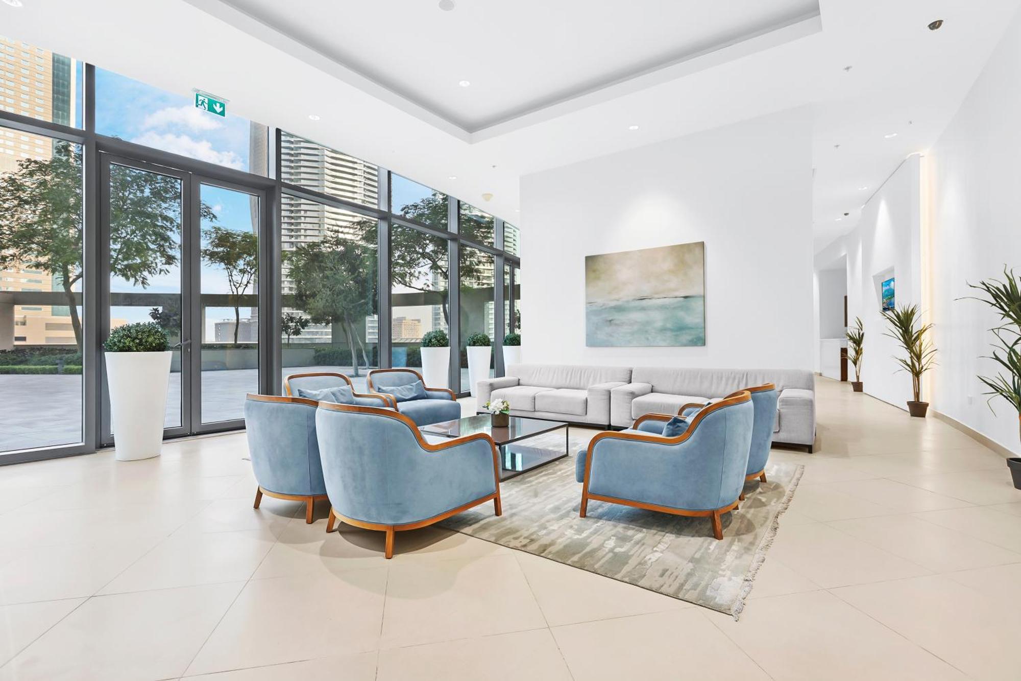 First Class 1B Stylish Downtown Retreat Apartment *